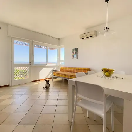 Apartment Seafront On The Promenade Lignano Sabbiadoro