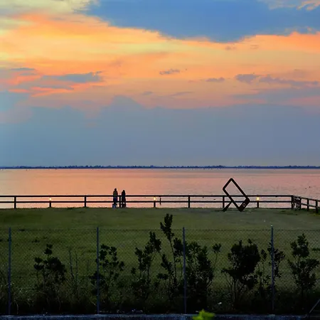 Apartment Seafront On The Promenade *